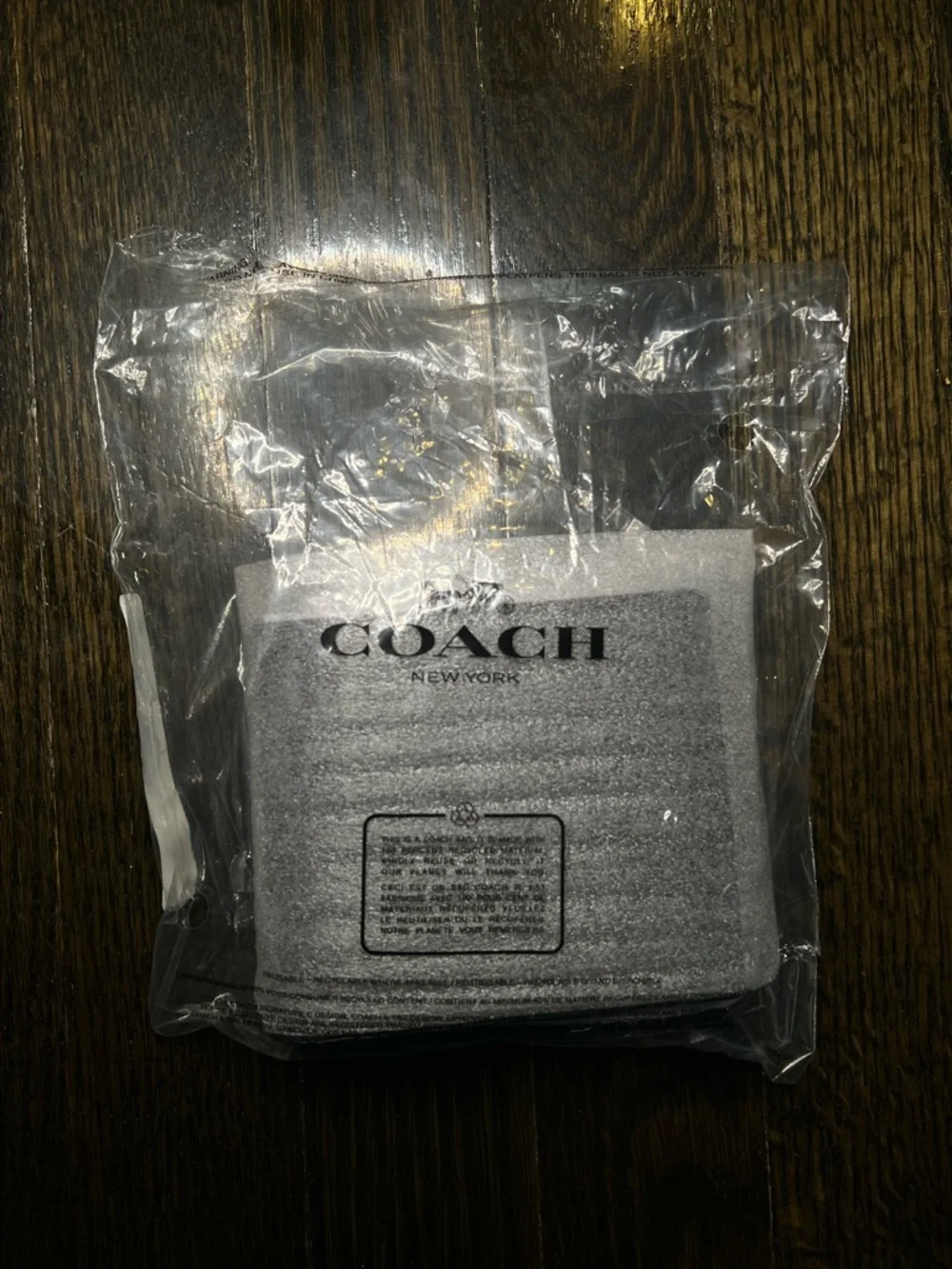 Black Coach wallet - Picture 6 of 6